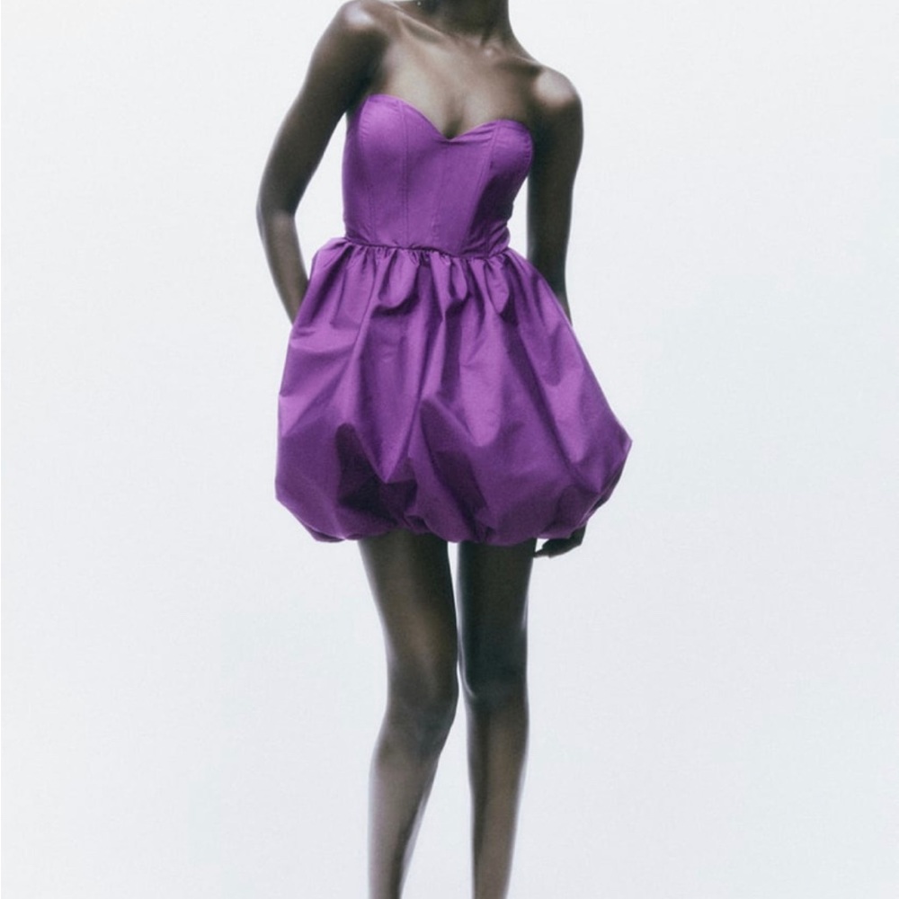 Zara veluminous, purple dress!